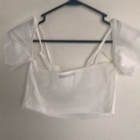 Size X-Small white crop top - Picture 3 of 3